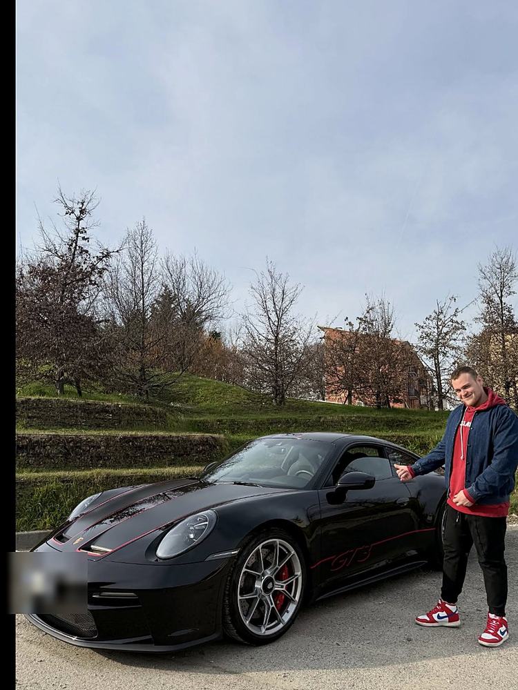 Ezechiele Danetti con la sua Porsche 911 GT3
